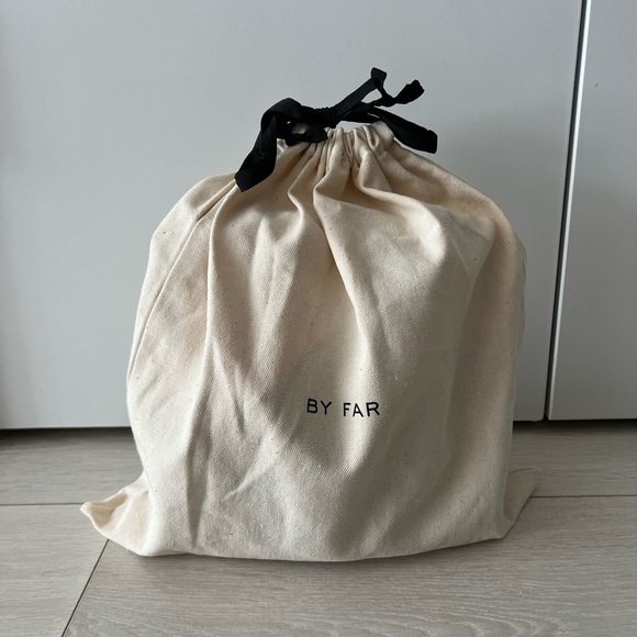 COPY - BY FAR | Fran black bag - Picture 4 of 7